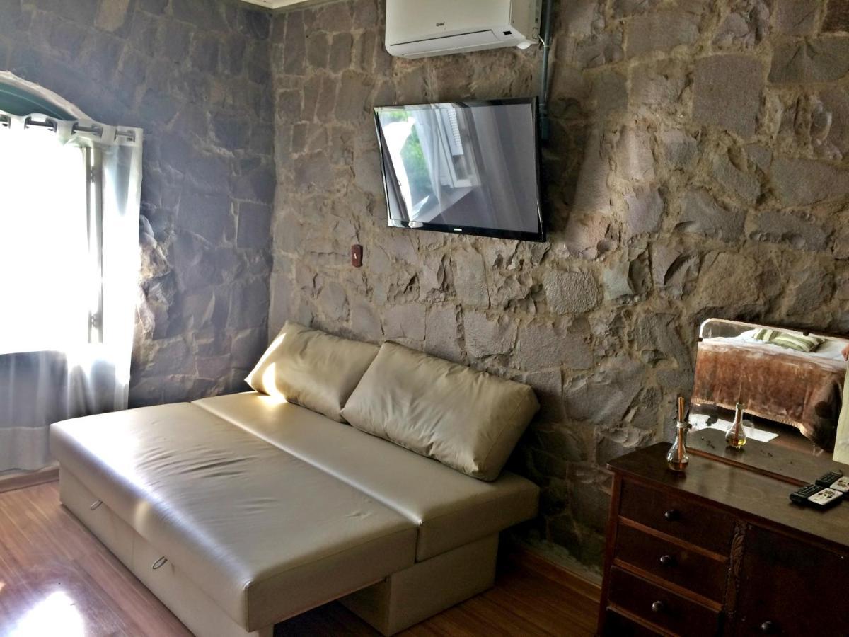 Casa De Pedra Mena Kaho Βίλα Bento Gonçalves Εξωτερικό φωτογραφία