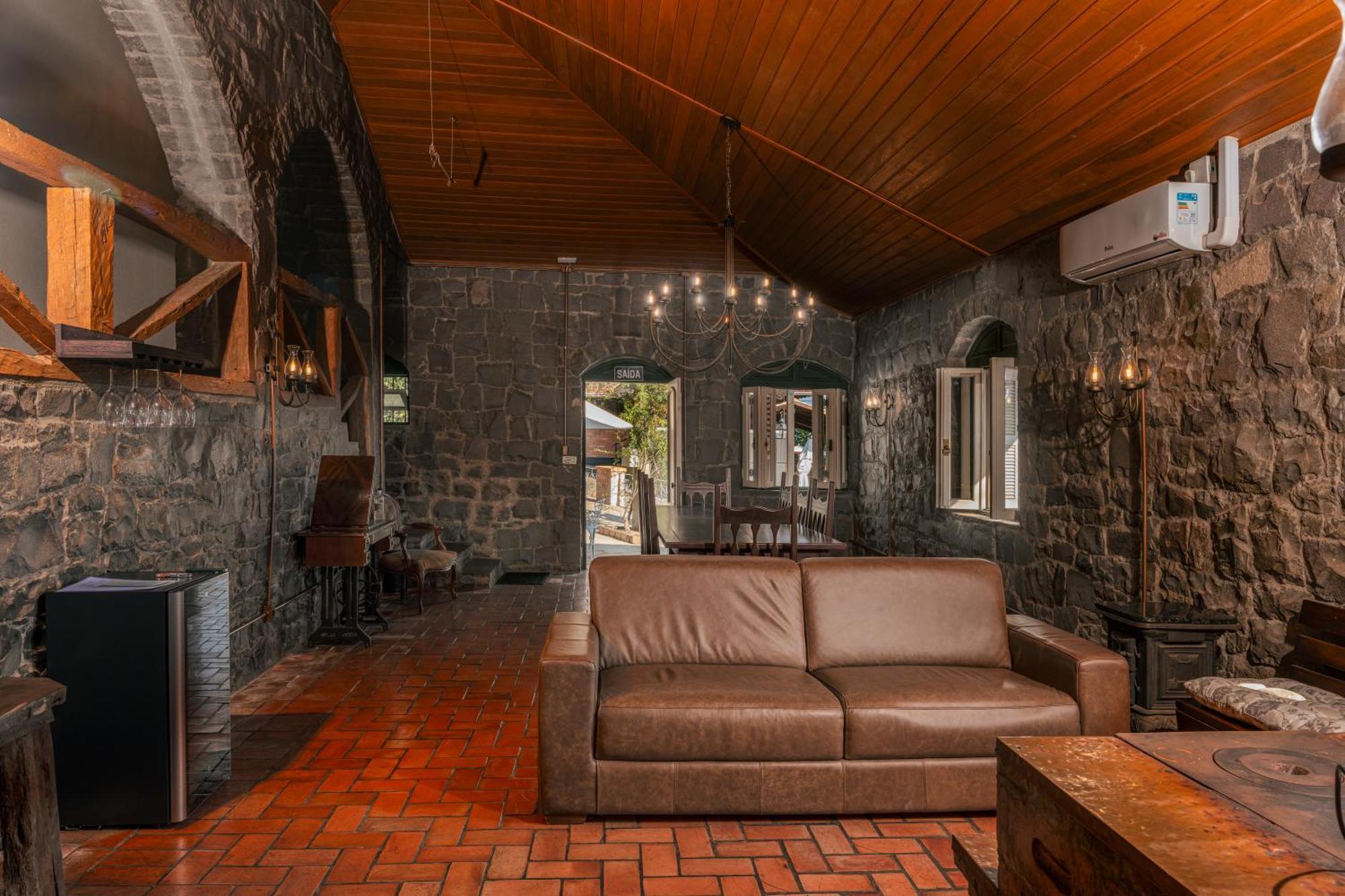Casa De Pedra Mena Kaho Βίλα Bento Gonçalves Εξωτερικό φωτογραφία
